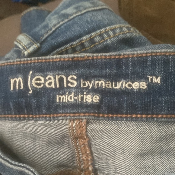 Maurice’s size 6 jean shorts. Excellent condition, rarely worn, great condition - Picture 4 of 4